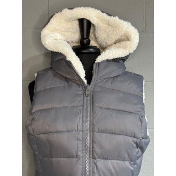 Ladies Gray Puffer Vest Hooded with Fleece Lining and Pockets Sz Med - Picture 5 of 8
